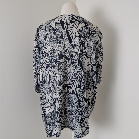 *Free with Purchase* 90’s Floral Button Down Top Blouse Soft Cardigan Cover-up - Picture 5 of 10